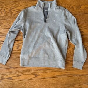 Vineyard Vines Men's Light Gray Quarter-Zip Pullover